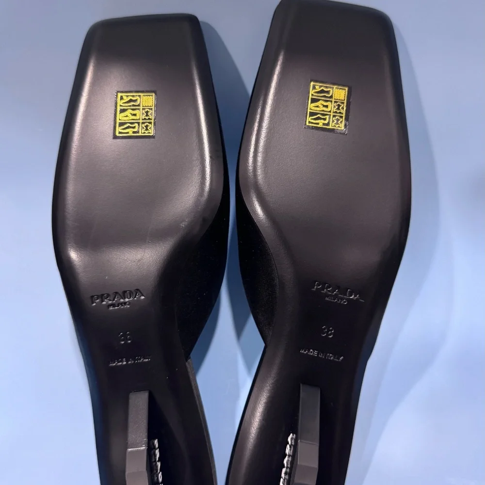 100% PRADA new stylish black satin slip-on kitten heel mules. SZ: US 8/EU 38 - Picture 3 of 10
